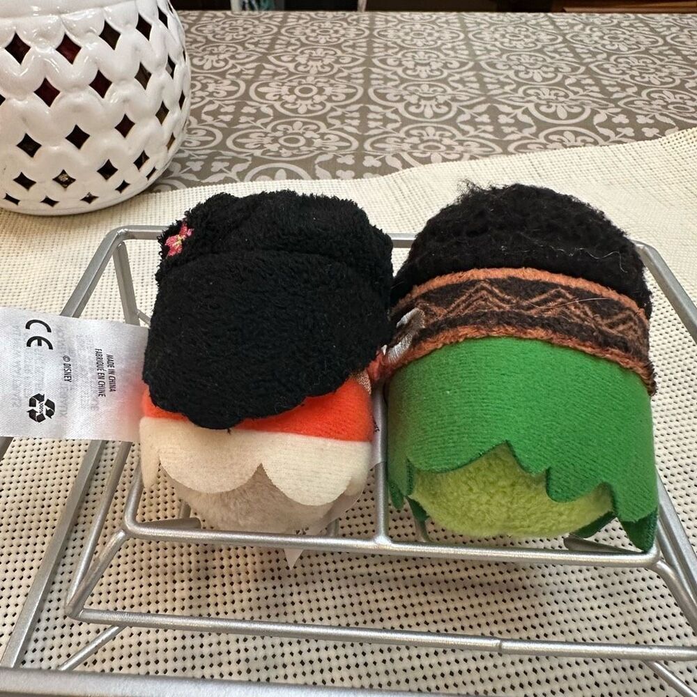 Disney Tsum Tsum Moana & Maui 2 Piece 3.5” Plushies Collectible Authentic Item - Picture 4 of 7